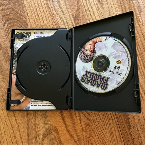 NWT/EUC Green Acres (Season 1) & Mama's Family (Season 1) TV Series DVD Sets - Picture 9 of 10